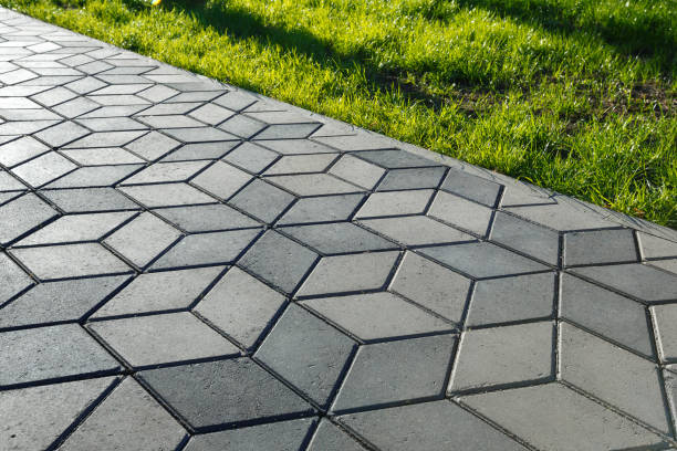 Best Driveway Pavers Near Me  in Hialeah Gardens, FL